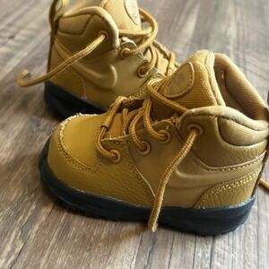 *NEW* TODDLER Baby NIKE MANOA LEATHER (TD) Boot Wheat / Black (BQ5374 700) Sz 4C